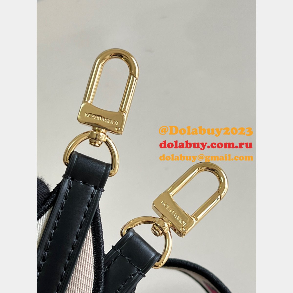 How to Buy Louis Vuitton Replcia M41221 Alma BB Bag