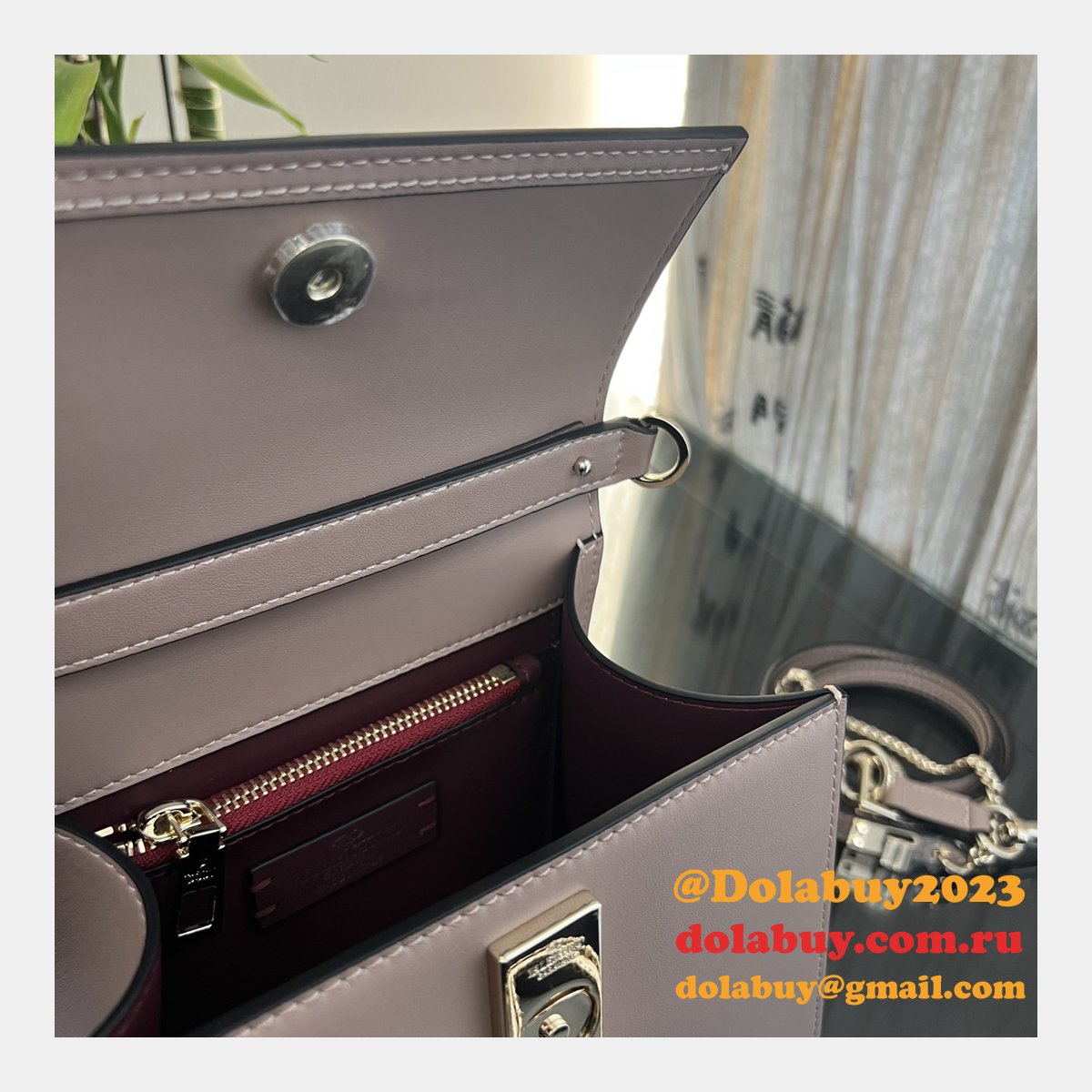 Top Quality Valentino VSLING Small Calf Handbag 2082