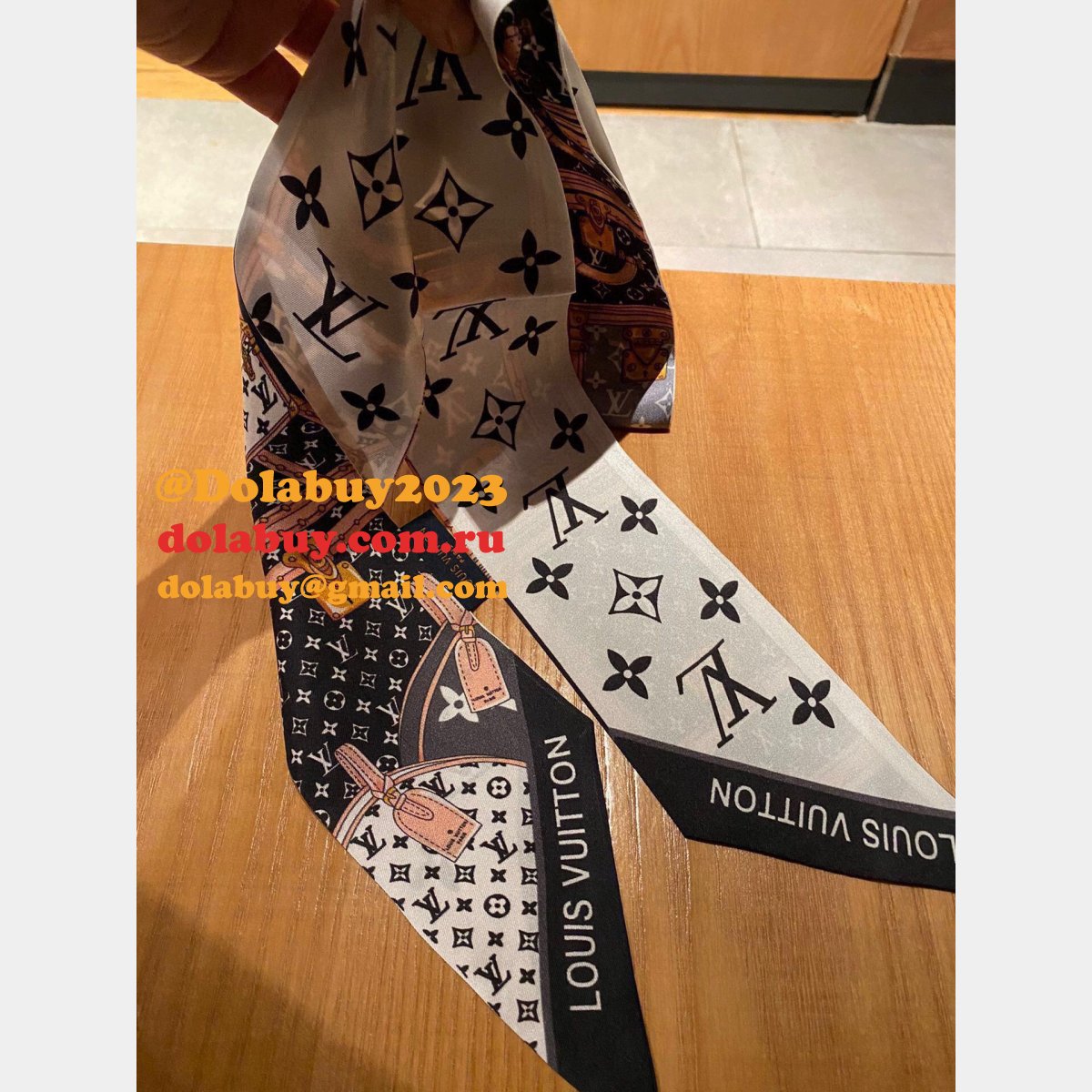Fake Louis Vuitton Scarfs And Shawls