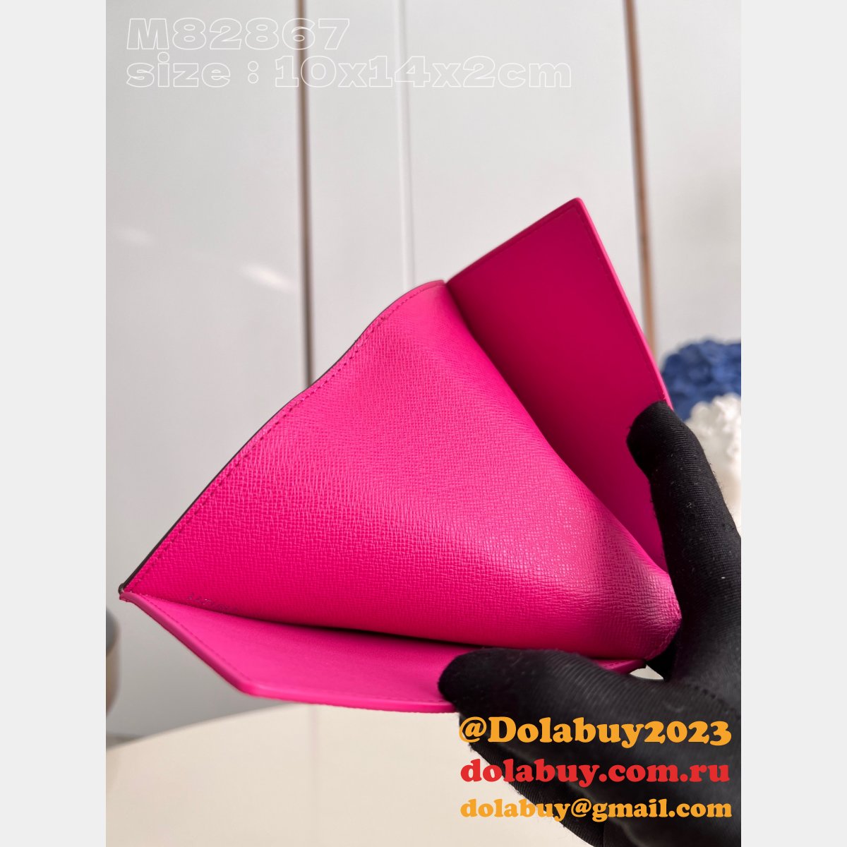 Passport Cover Louis Vuitton M82867 Travel Replica Bag